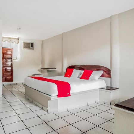 Oyo Hotel Jaguar แคนคูน ภายนอก รูปภาพ