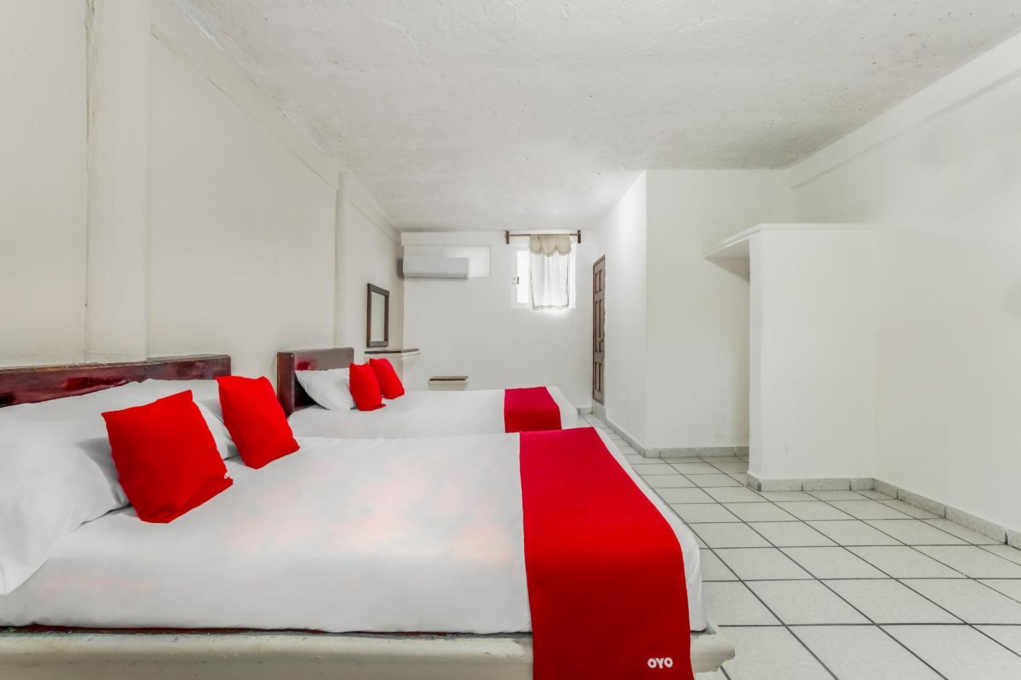 Oyo Hotel Jaguar แคนคูน ภายนอก รูปภาพ