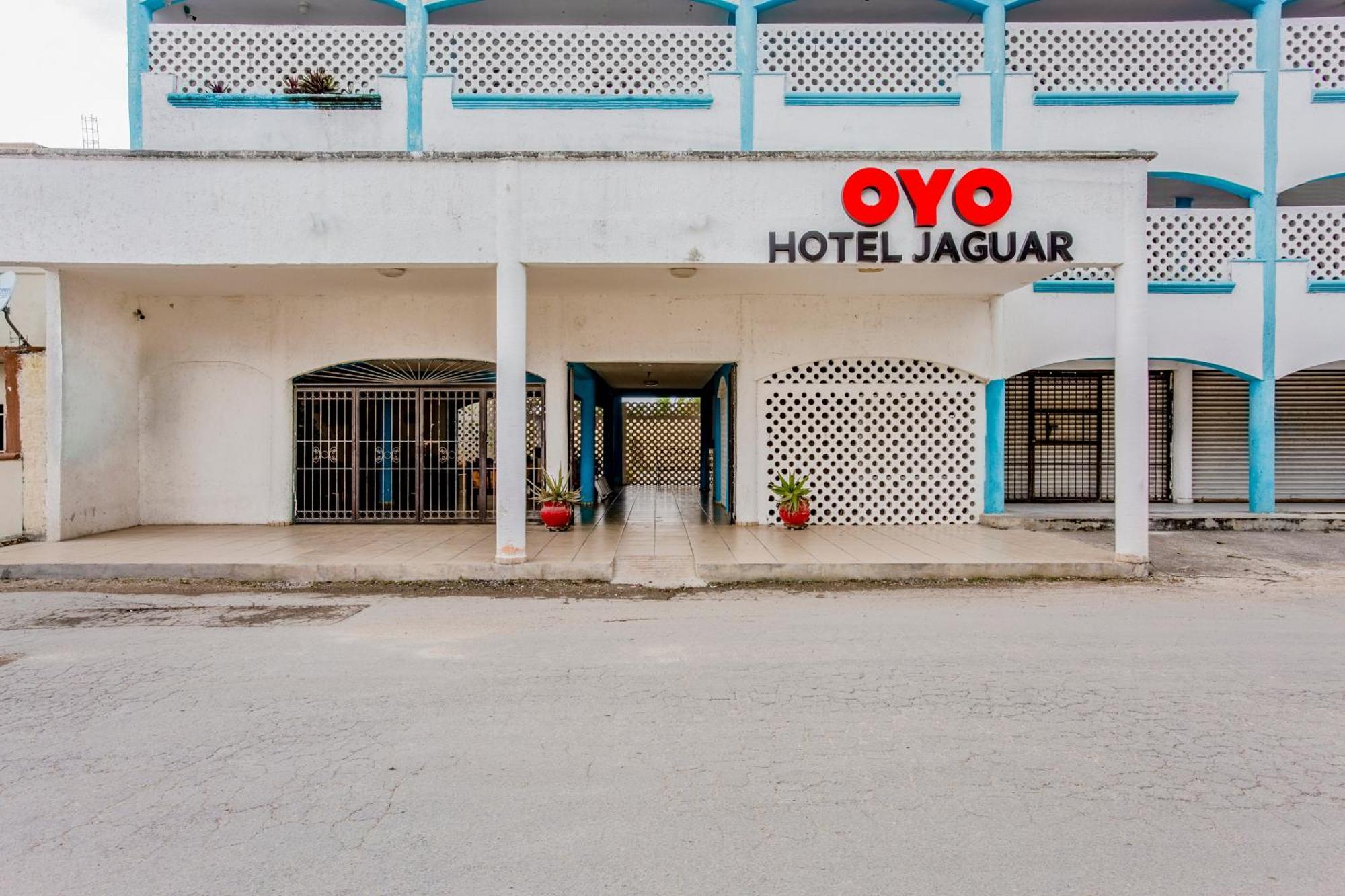 Oyo Hotel Jaguar แคนคูน ภายนอก รูปภาพ
